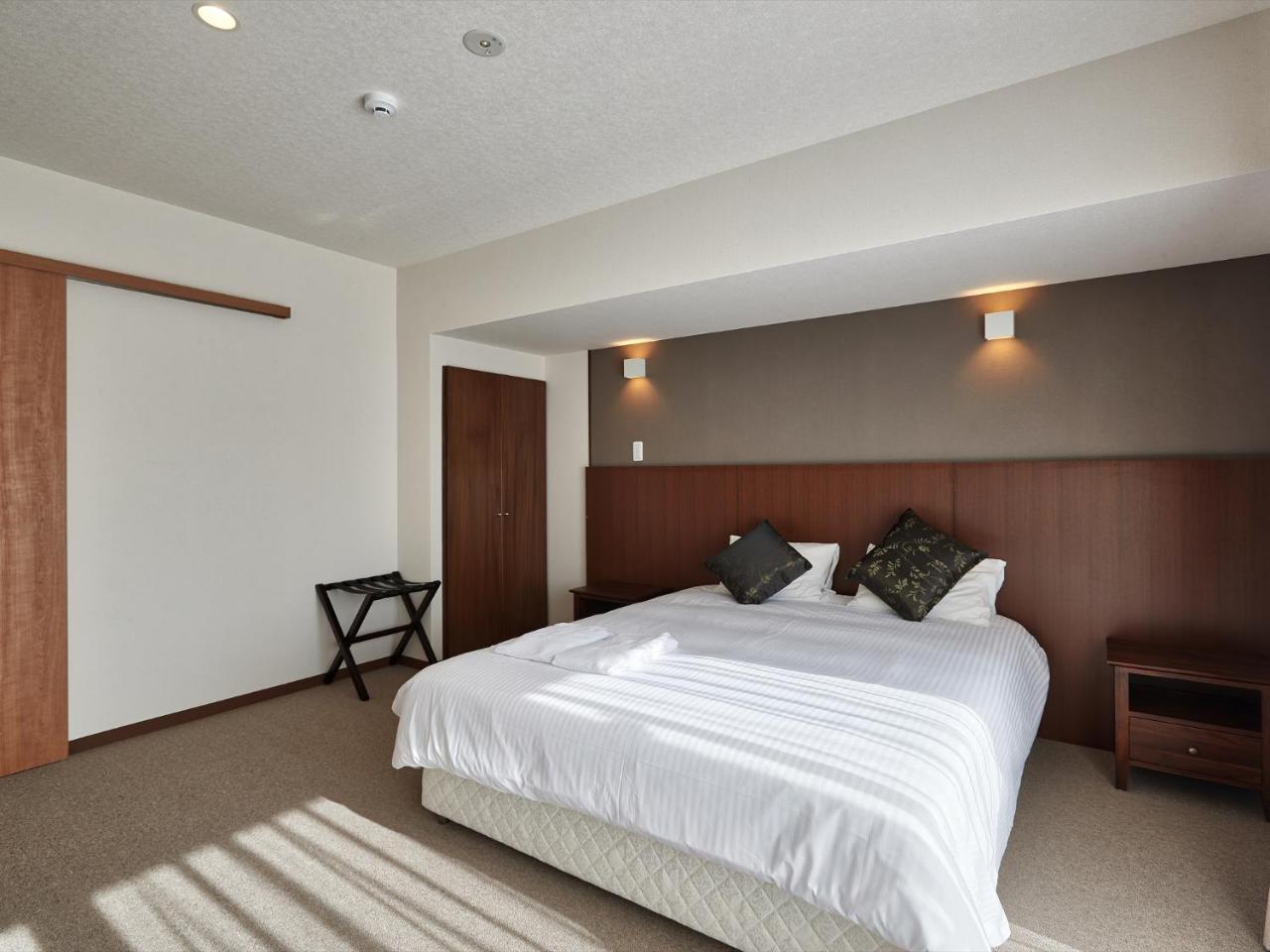 Creass Hotel Tsubogawa Marche Naha Extérieur photo