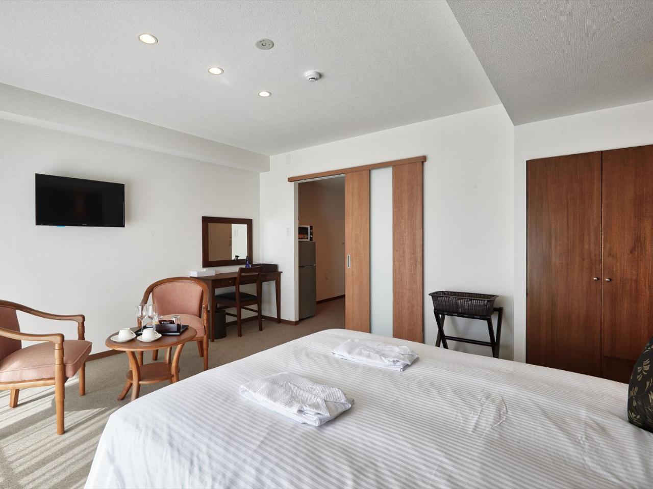 Creass Hotel Tsubogawa Marche Naha Extérieur photo